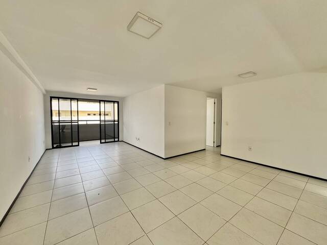 #10 - Apartamento para Venda em Fortaleza - CE