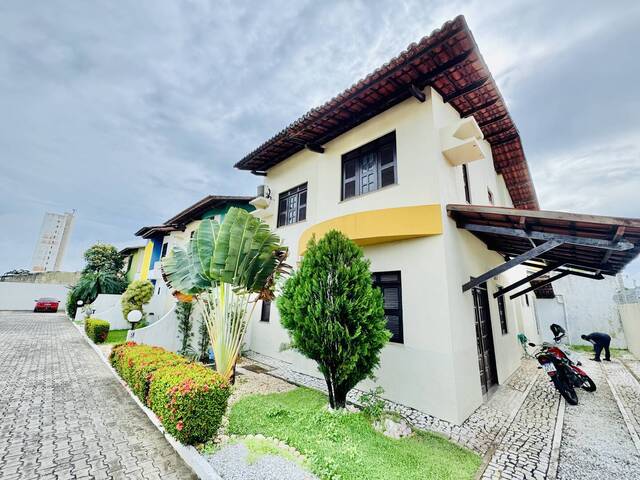 #20 - Casa em condomínio para Venda em Fortaleza - CE