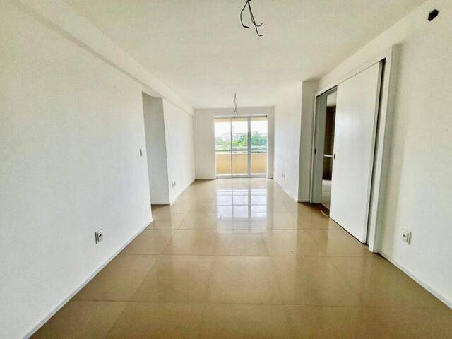 #80 - Apartamento para Venda em Fortaleza - CE