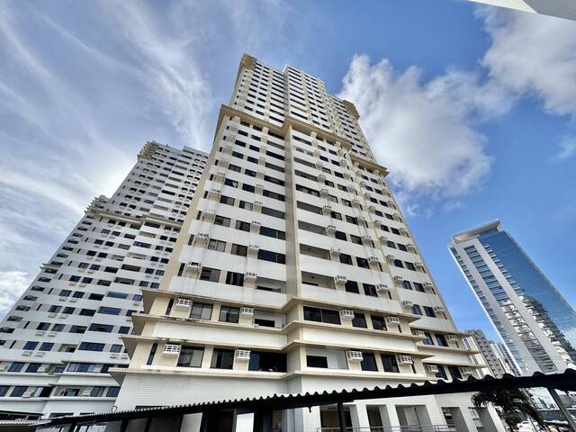 #83 - Apartamento para Venda em Fortaleza - CE