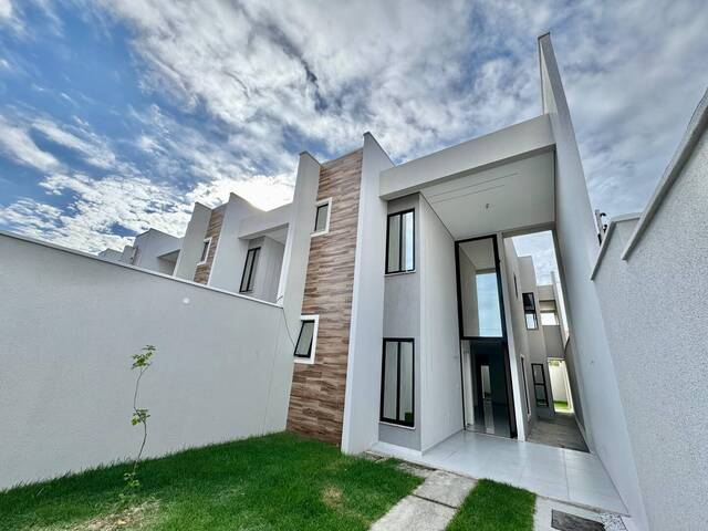 #102 - Casa para Venda em Fortaleza - CE