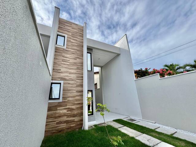 #102 - Casa para Venda em Fortaleza - CE