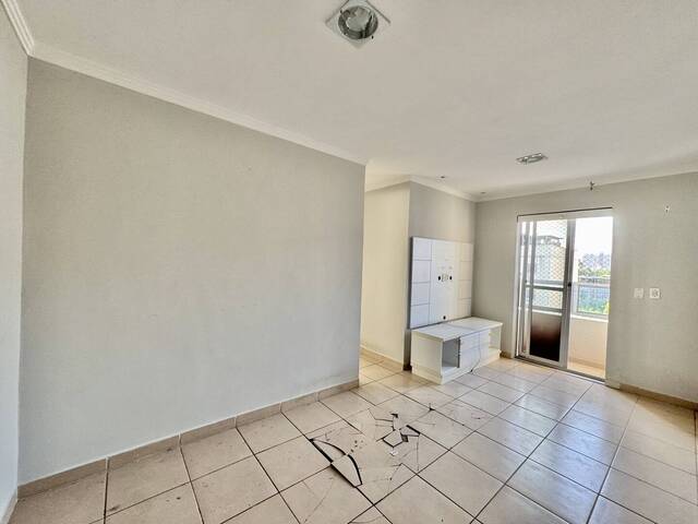 #130 - Apartamento para Venda em Fortaleza - CE