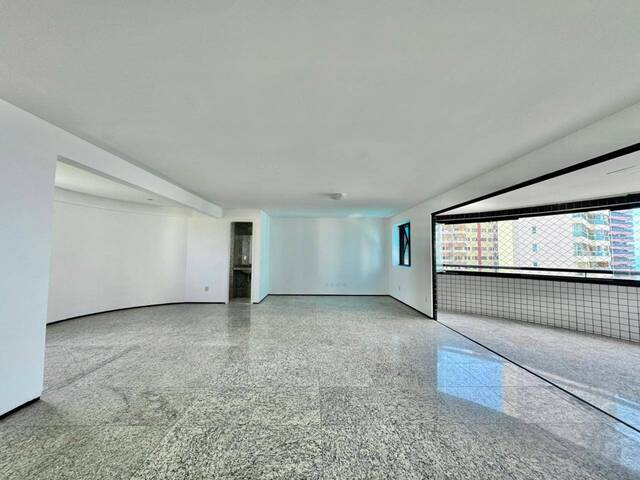 #152 - Apartamento para Venda em Fortaleza - CE