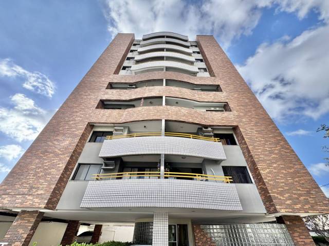 #155 - Apartamento para Venda em Fortaleza - CE