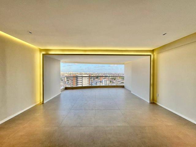 #165 - Apartamento para Venda em Fortaleza - CE